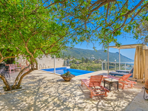  gece  -  Kasım
  | Kalkan Üzümlü'de Çocuk Havuzlu, Deniz Manzaralı 6 Kişilik Villa